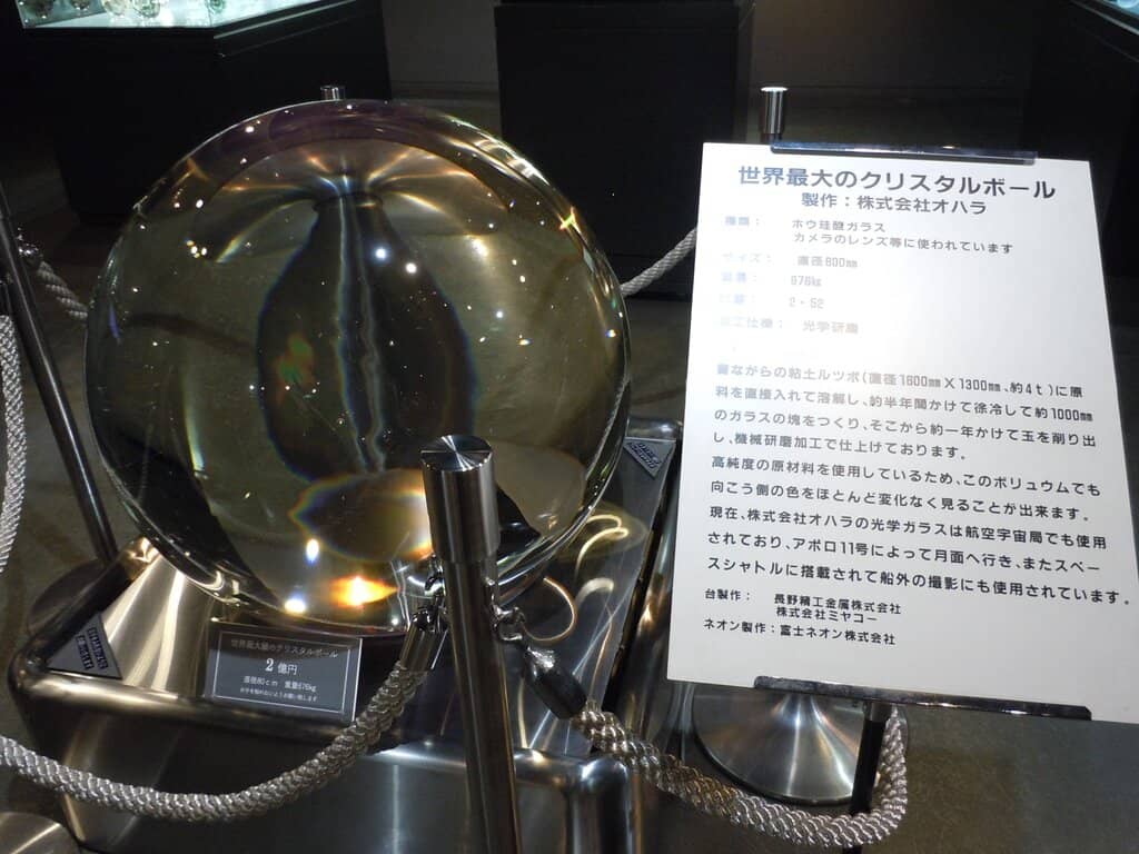 Extensive Art Glass Shop