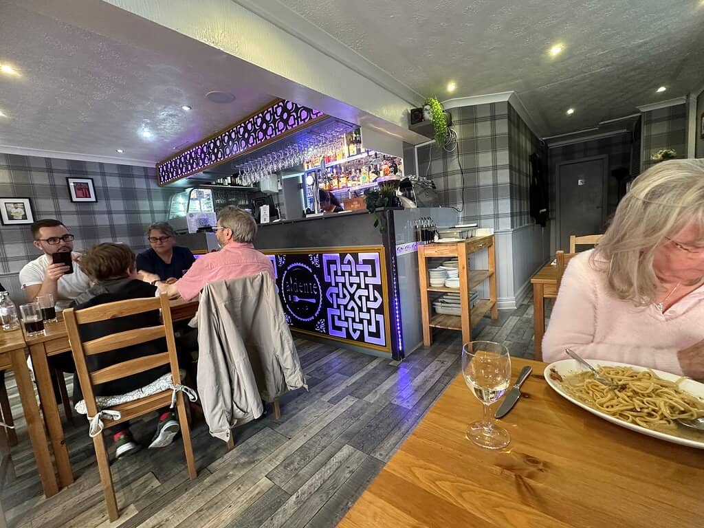 Cozy & Intimate Atmosphere