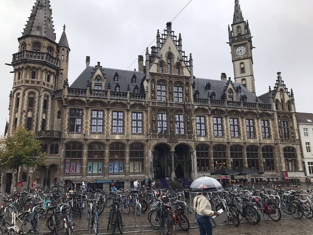 The Cobbler Cocktail Bar