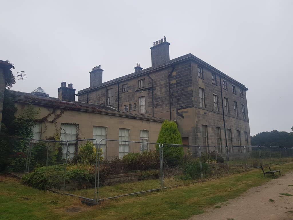 Expansive Open Spaces