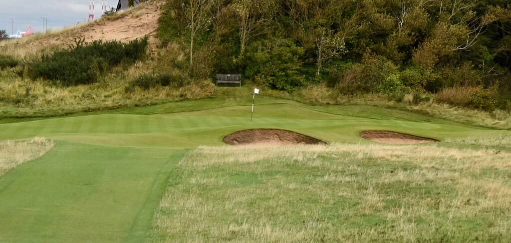 Immaculate Links Condition