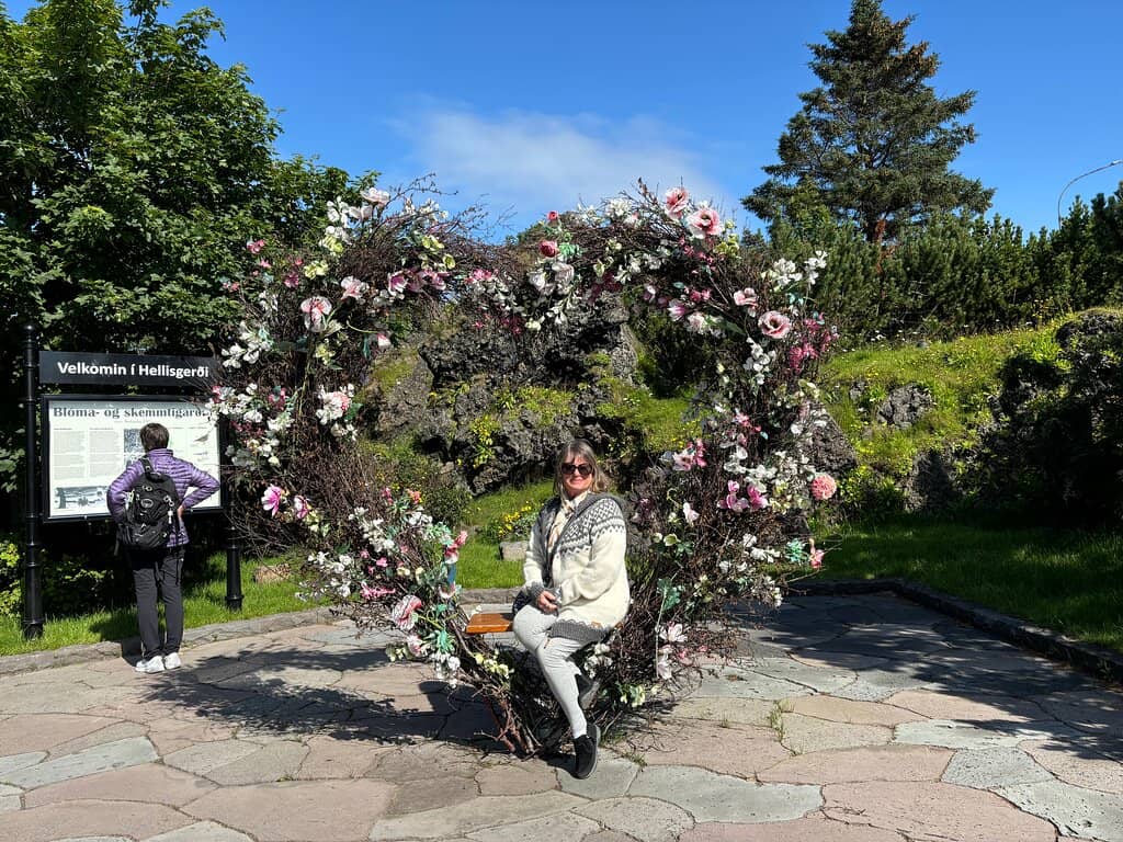 Elf & Dwarf Hideaways