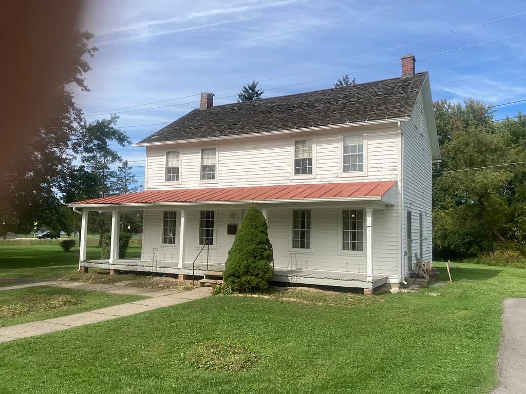 Visitor Center & Gallery