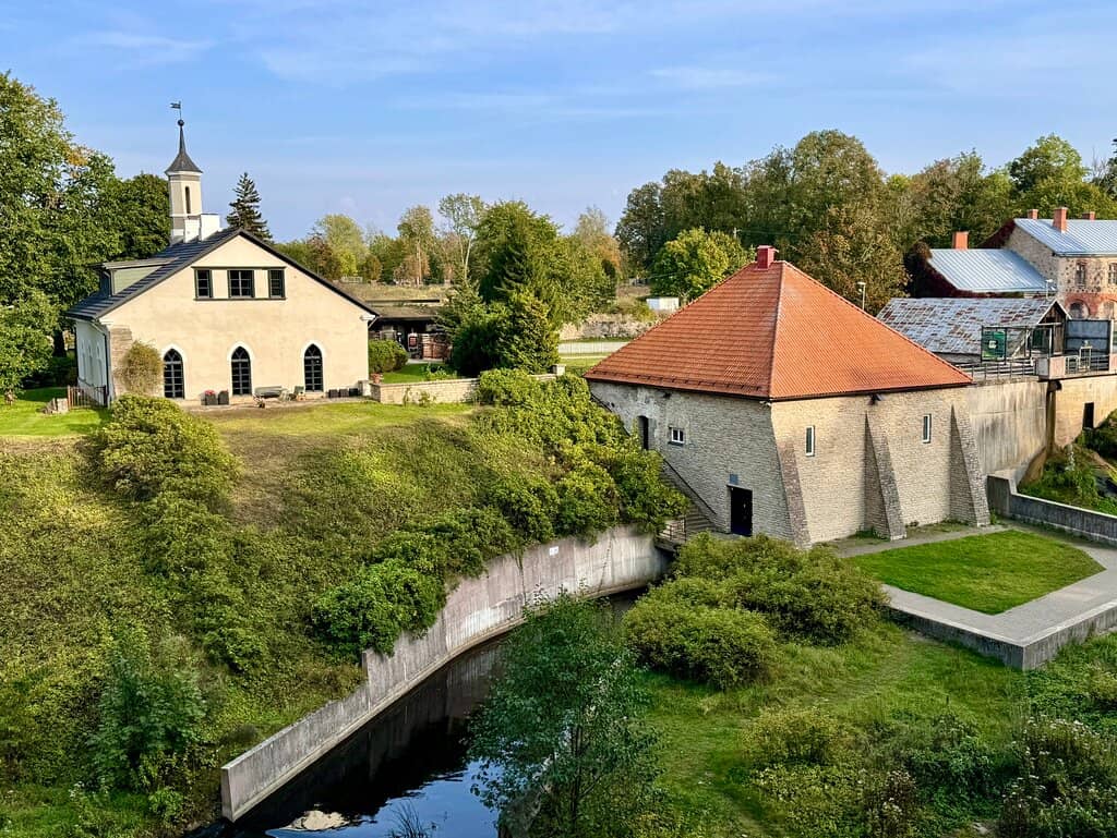 Manor Gardens & Park