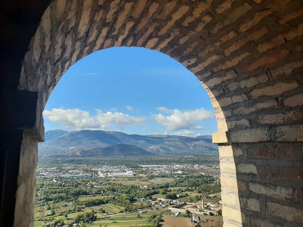 Panoramic Valley Viewpoint