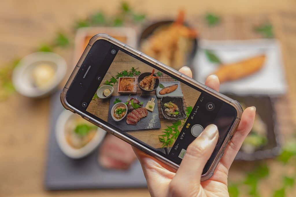 Vibrant Izakaya Experience