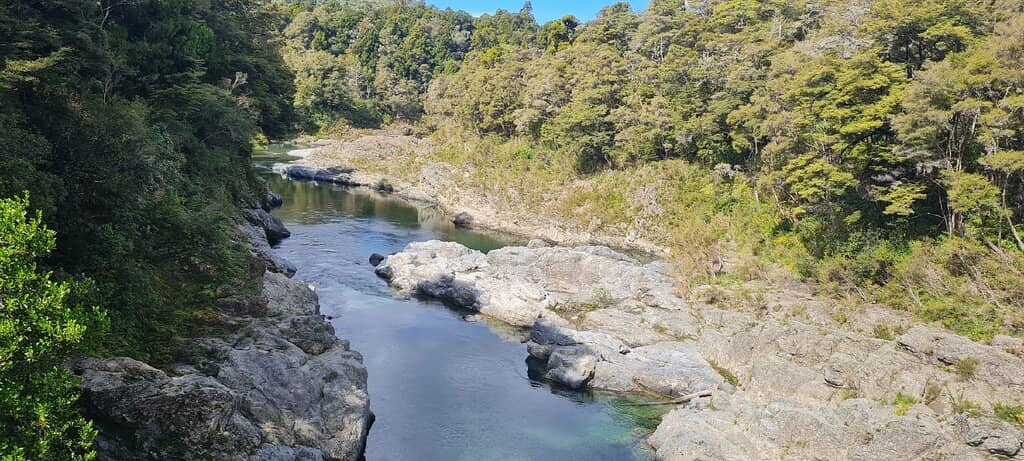 Elvy Waterfall Track