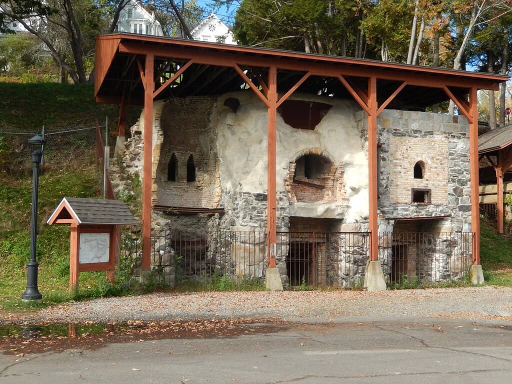 Maritime History Displays