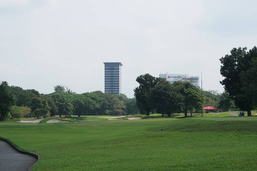 Night Golf Experience