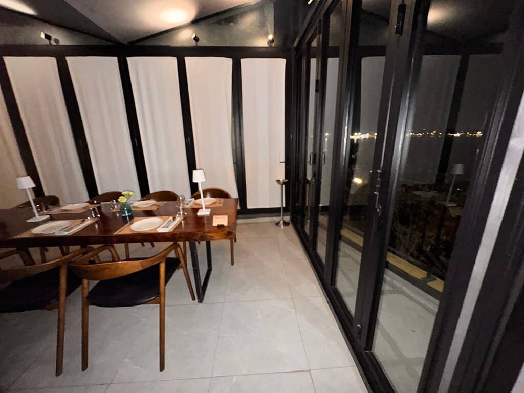 Cozy & Romantic Ambiance