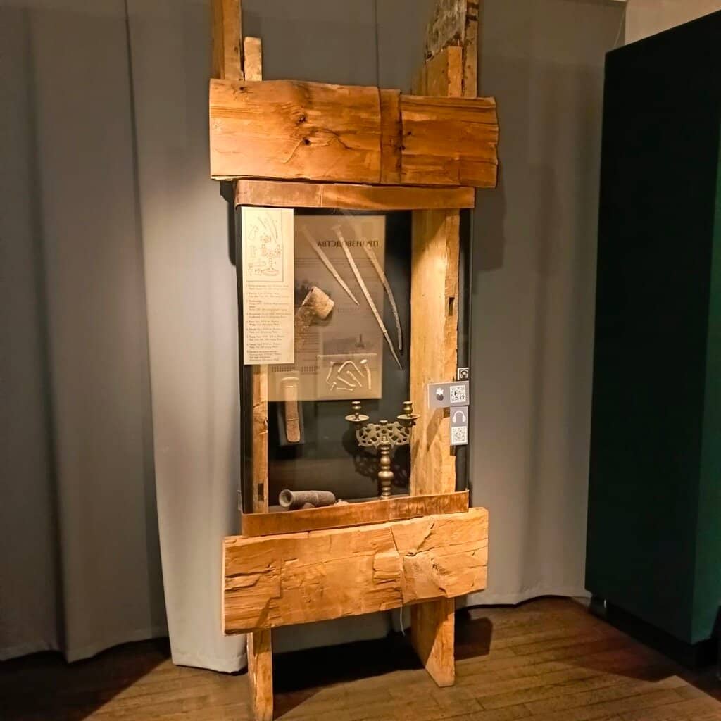 Historical Documents & Photos