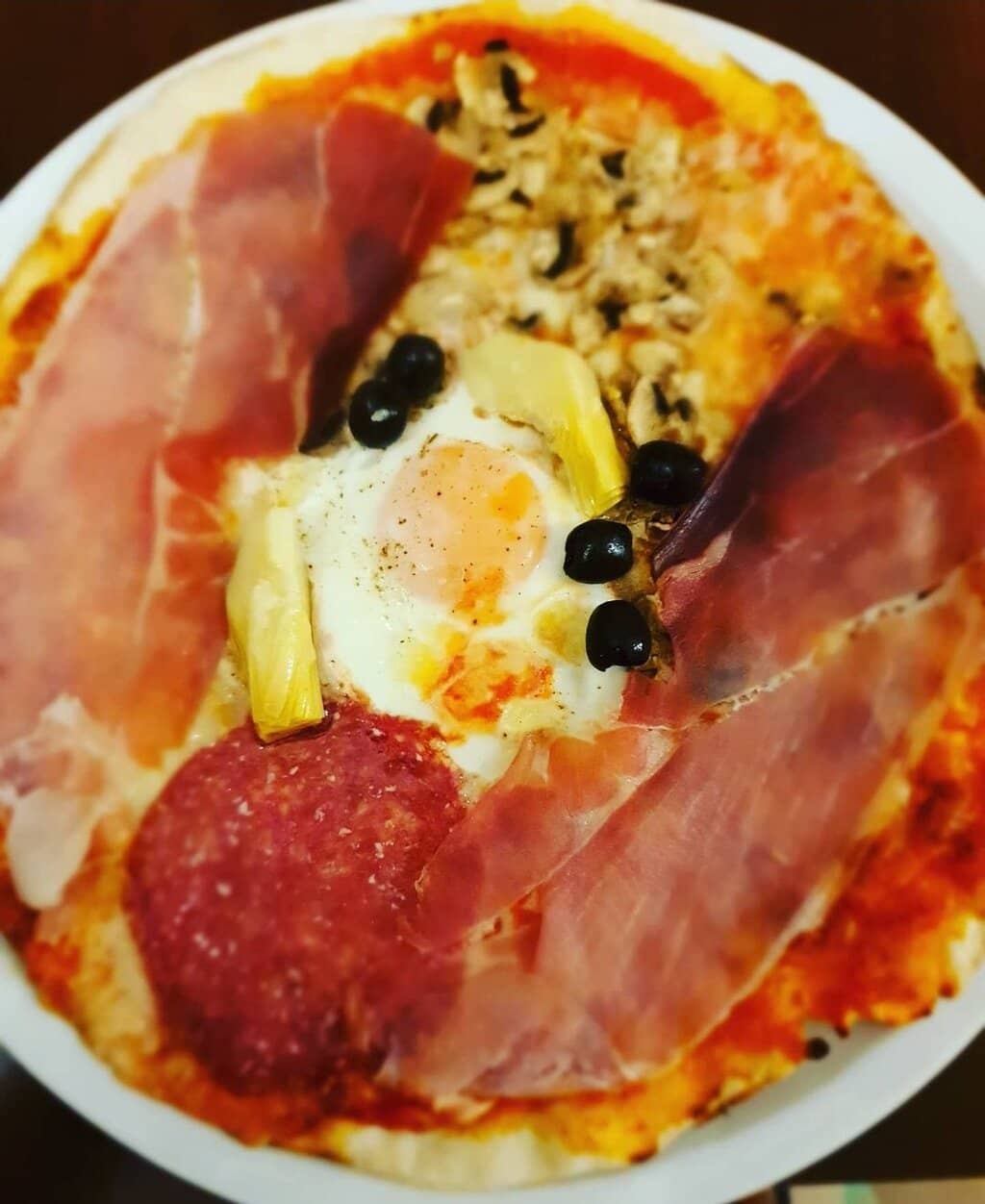 Capricciosa alla Bismark Pizza