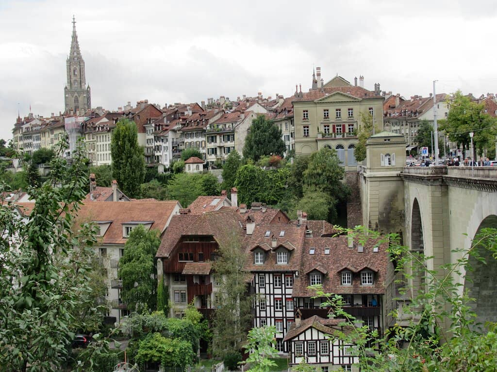 Charming Cafes & Boutiques