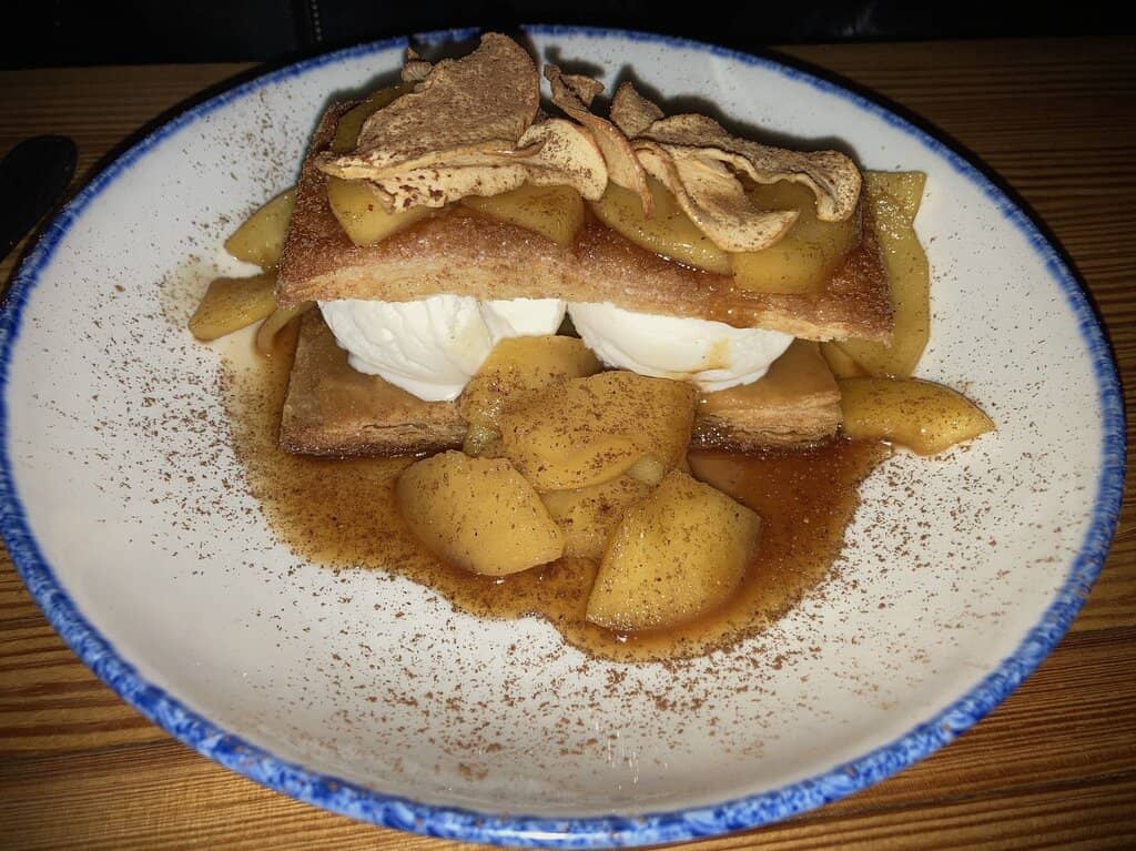 Cozy & Intimate Atmosphere