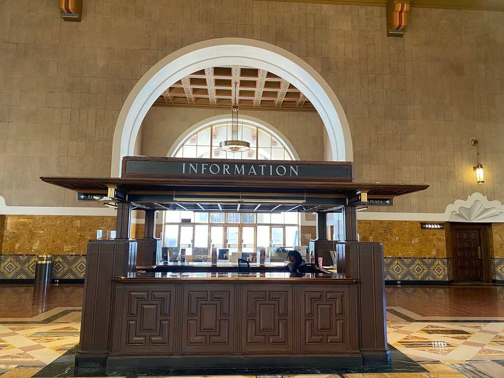 Patsaouras Transit Plaza