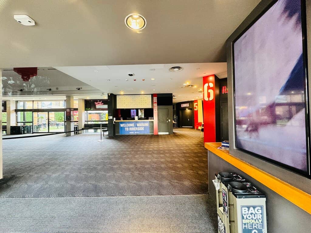 Diverse Live Performances