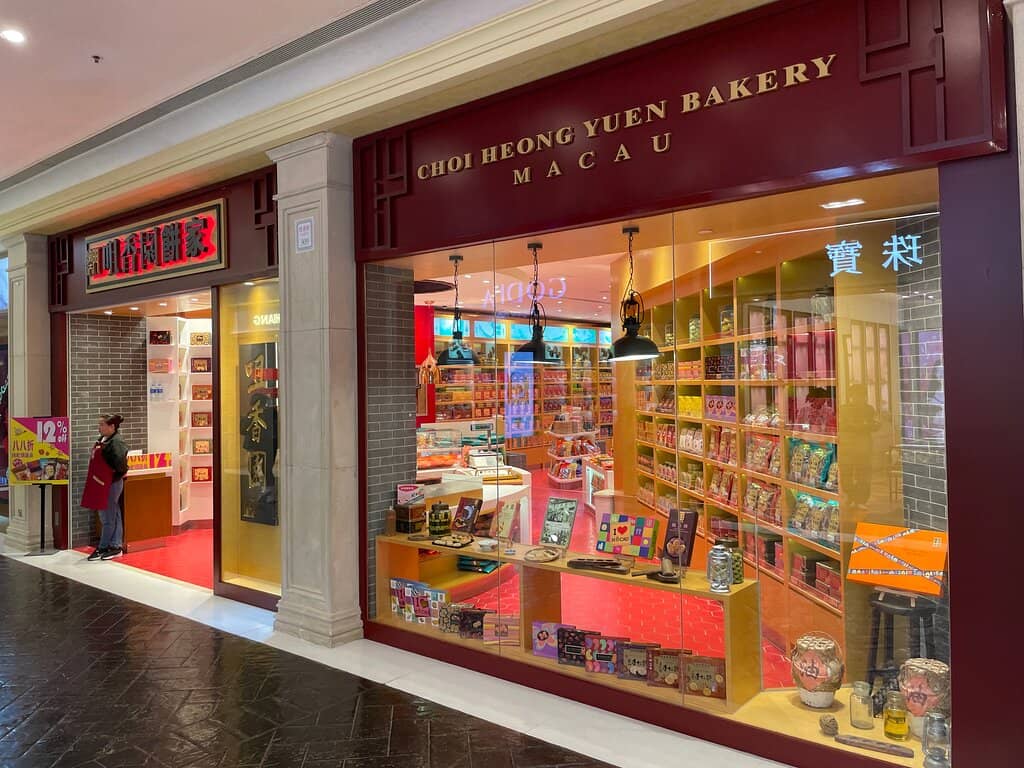 Street Performers & Entertainment