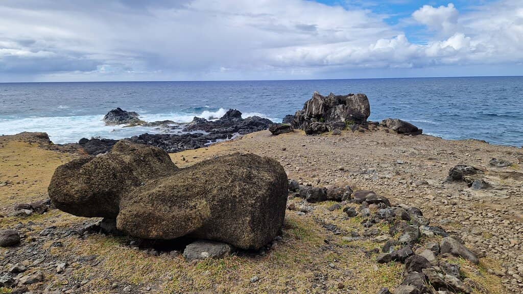 Fallen Moai and Pukao