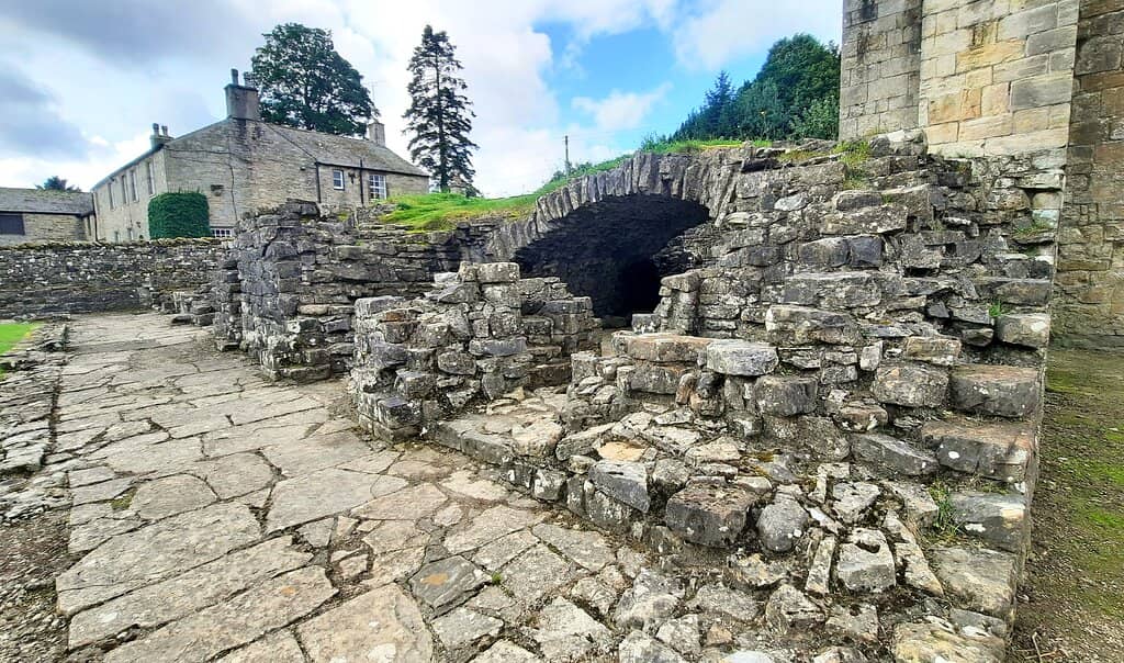 Tranquil Valley Setting