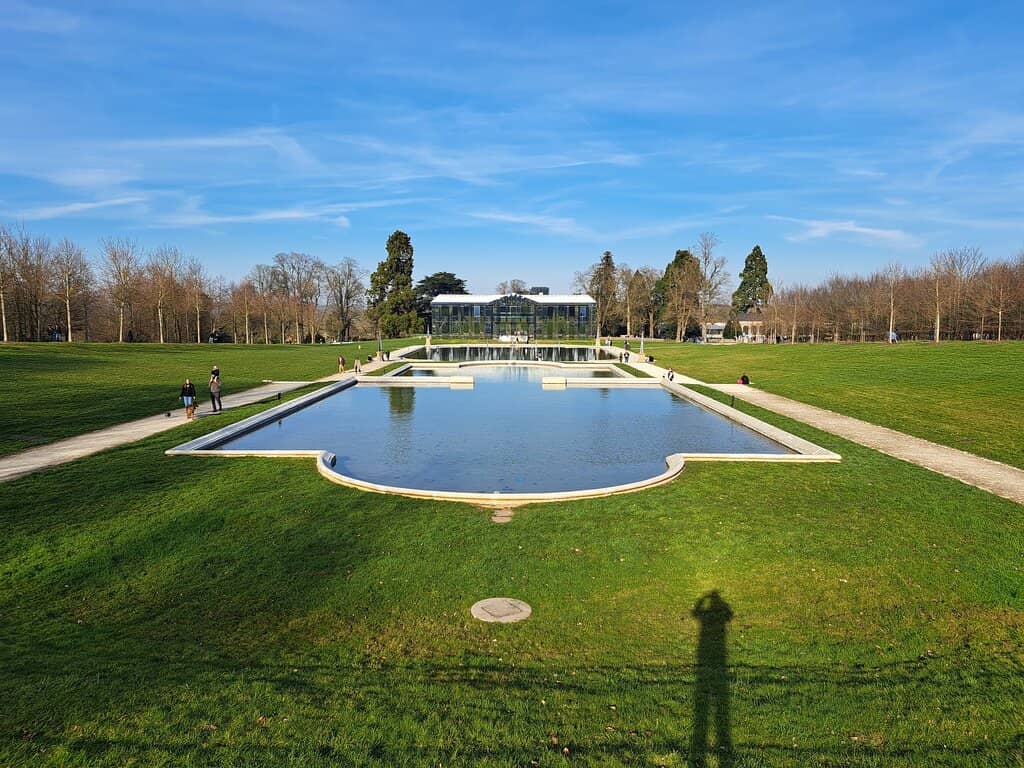 The Mirror Building (FRAC)