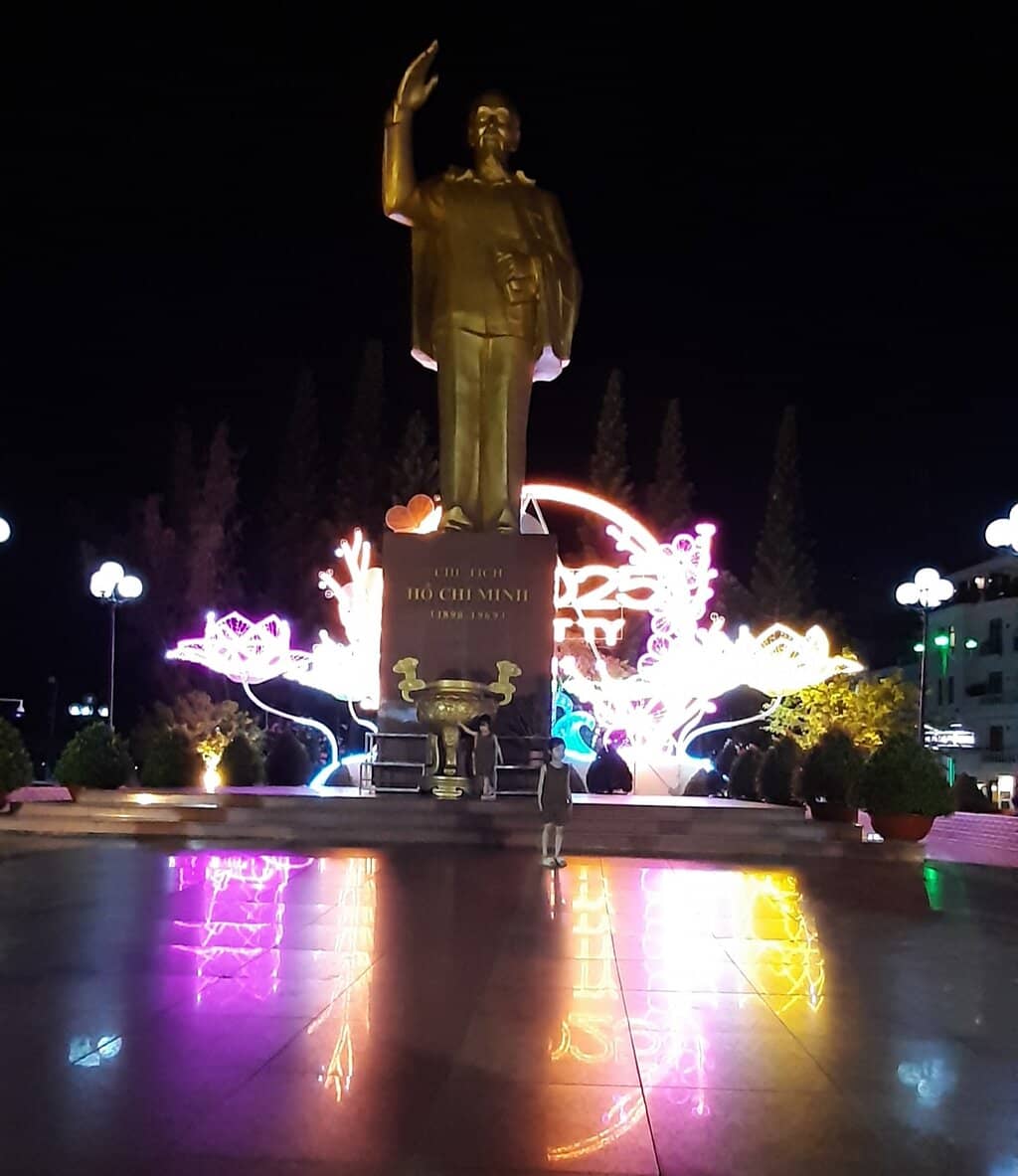 Love Bridge (Cau Tinh Yeu)