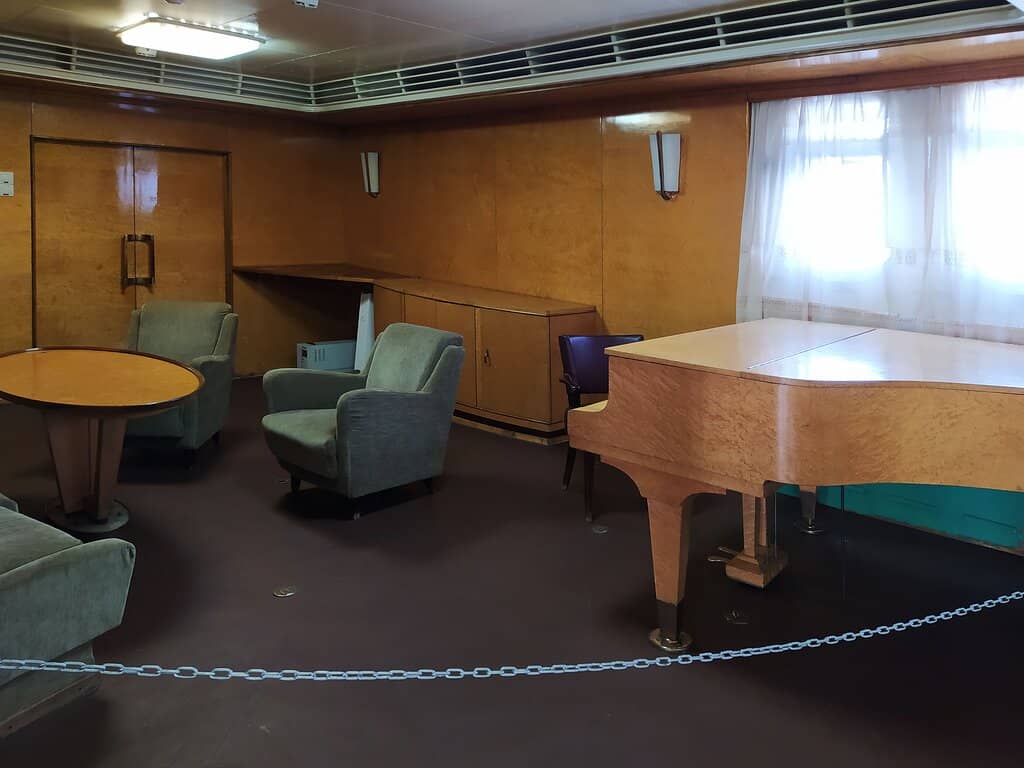 Captain's Quarters