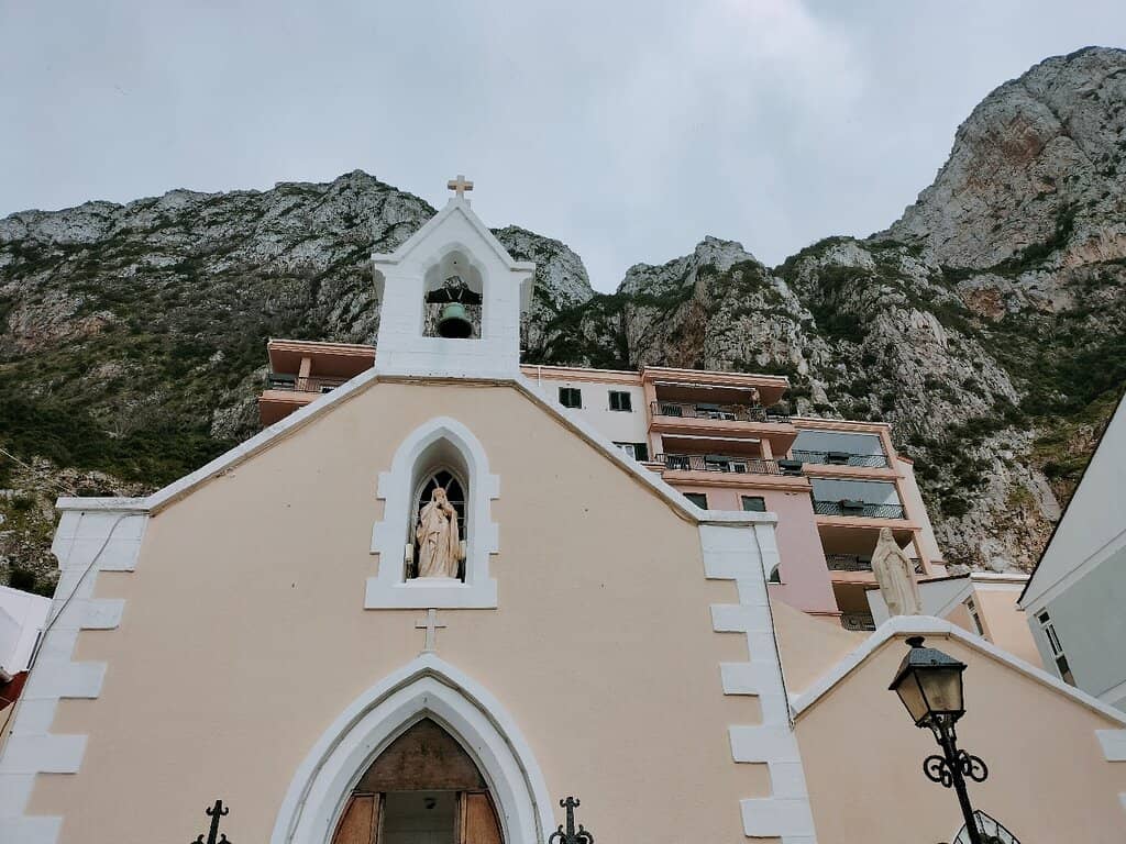 Seaside Colonial Charm