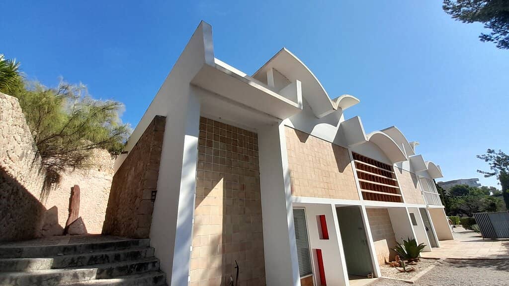 Diverse 20th-Century Art