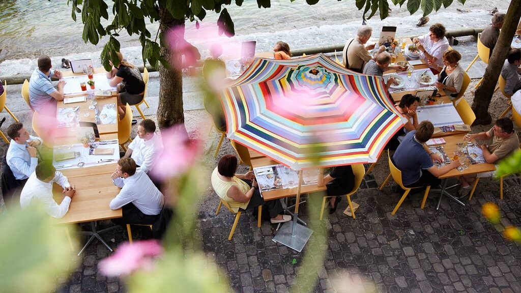 Stunning Lakeside Views