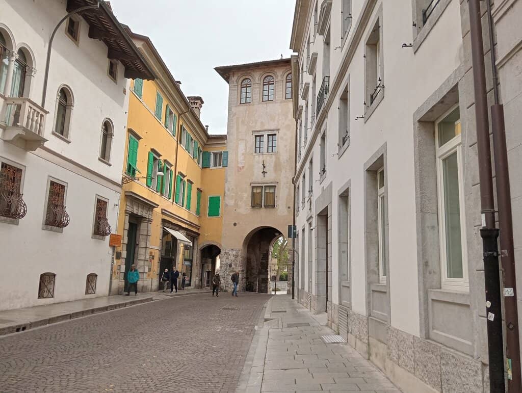 Charming Meeting Point