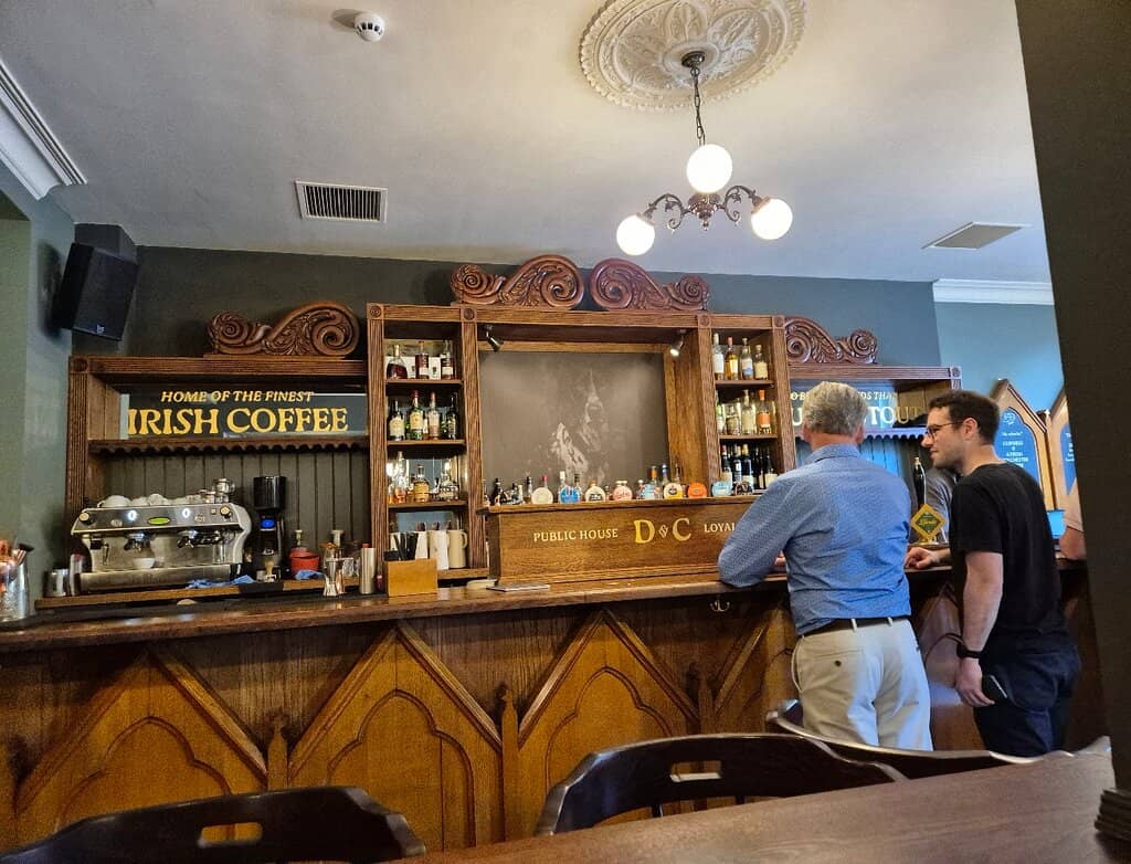 Historic Pubs & Bars