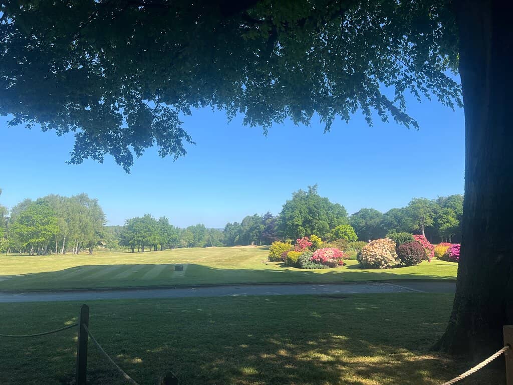 Welcoming Clubhouse Ambiance