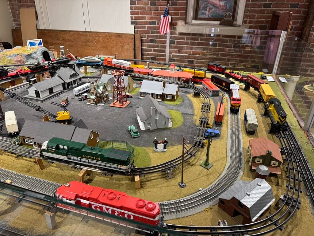 Functional Lionel Train Displays