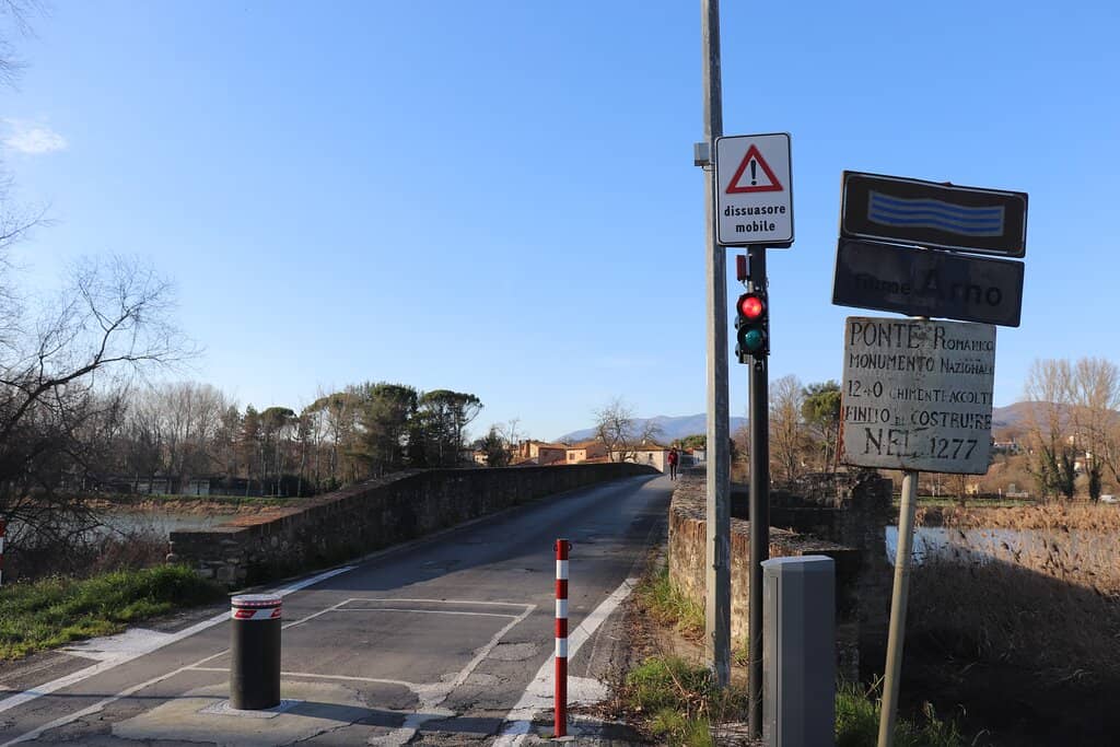 Mona Lisa's Backdrop