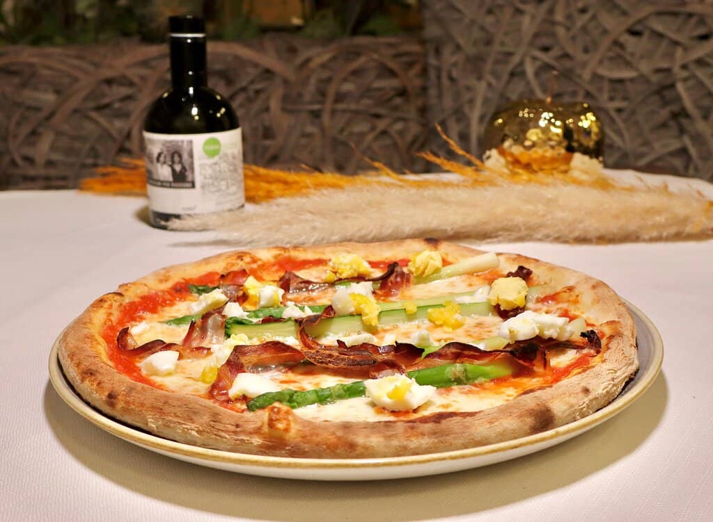 Elegant Vaulted Ambiance