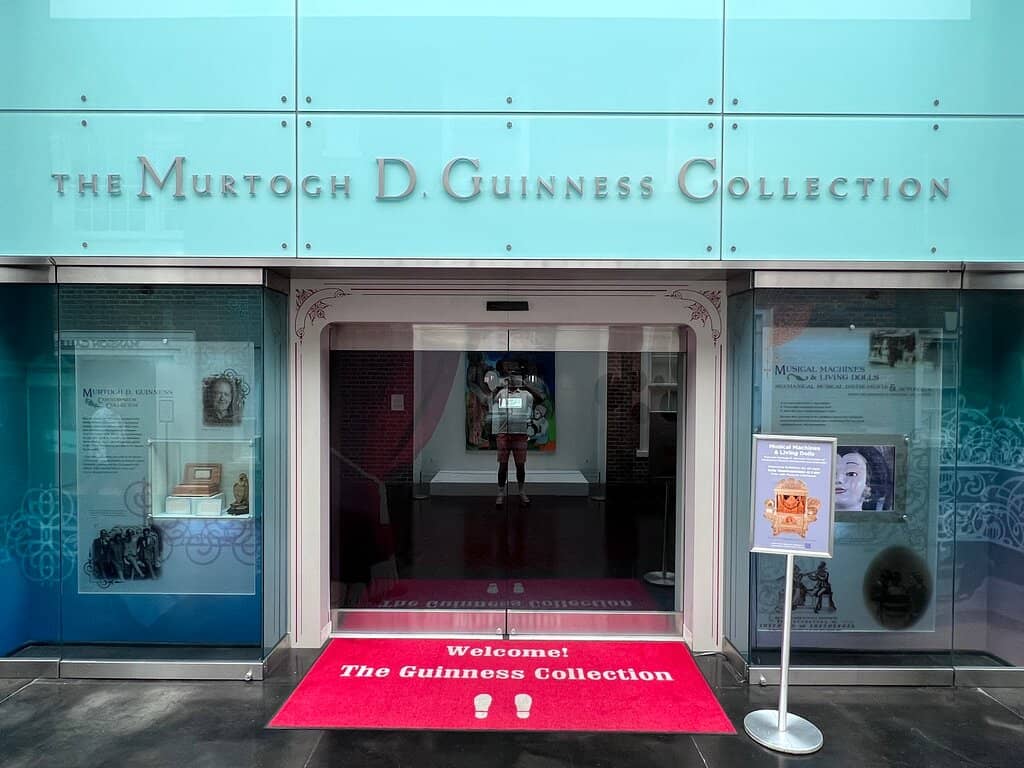 Rotating Art and History Exhibits