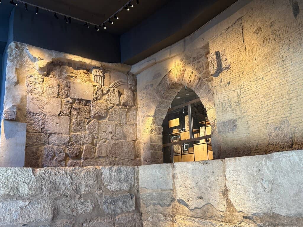 Tactile Models & Braille