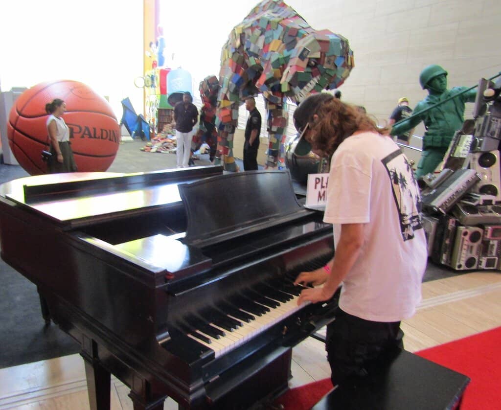 Streetwear & Pop Culture Mashup