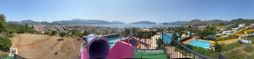 Spectacular Hillside Views