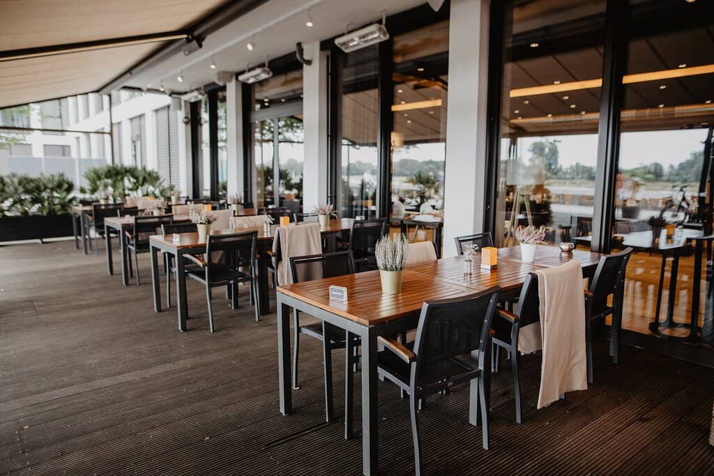 Extensive Sunday Brunch Buffet