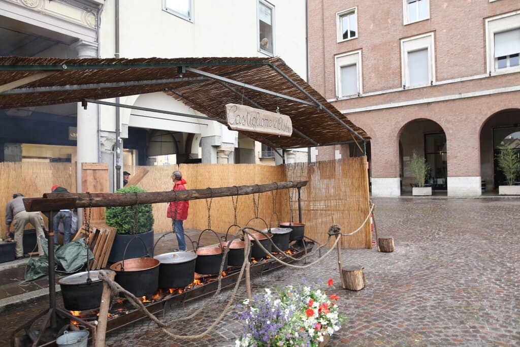 Local Markets & Events