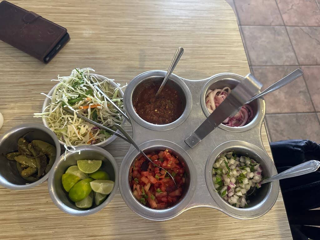 Fresh Ingredients & Condiments