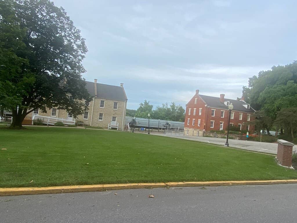 Elizabeth Rozier Gallery