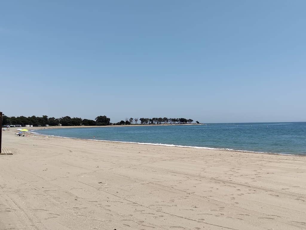 Naturist-Friendly Atmosphere