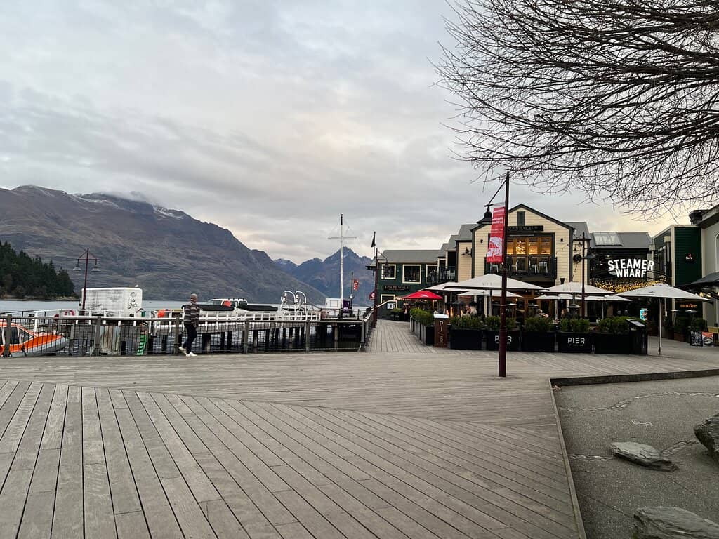 Queenstown Mall Buzz