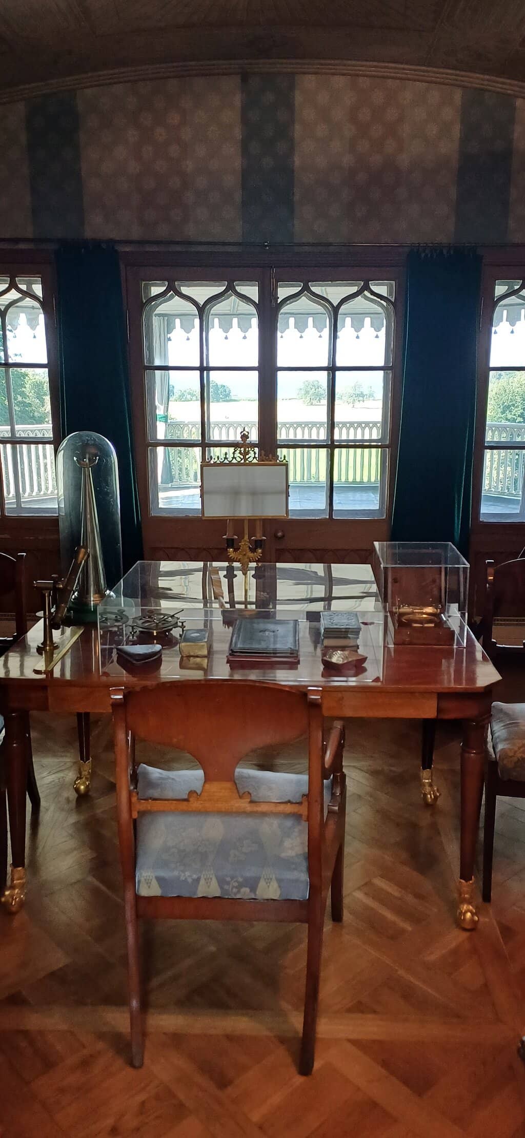 The Iconic "Cottage" Palace