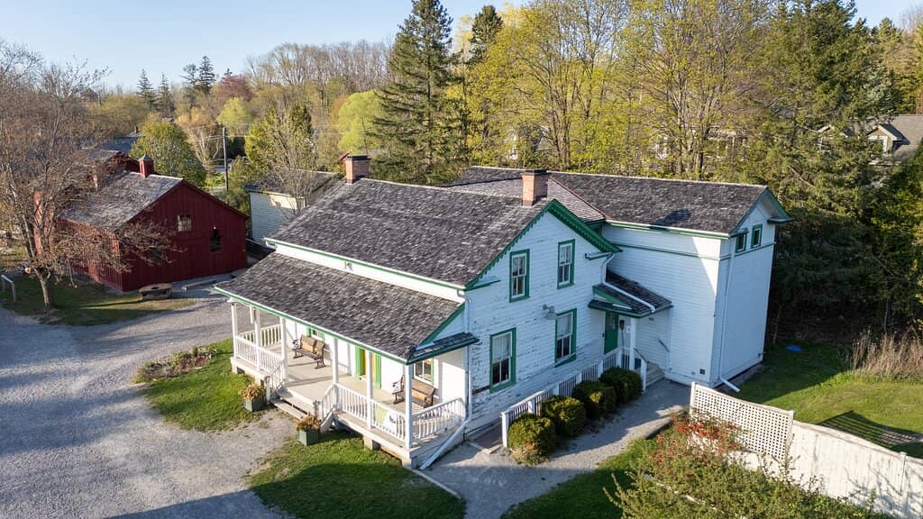 Costumed Interpreters