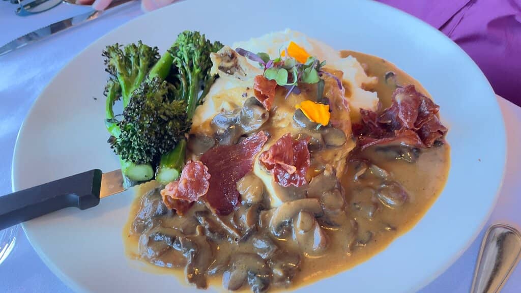 Proximity to Hiking Trails