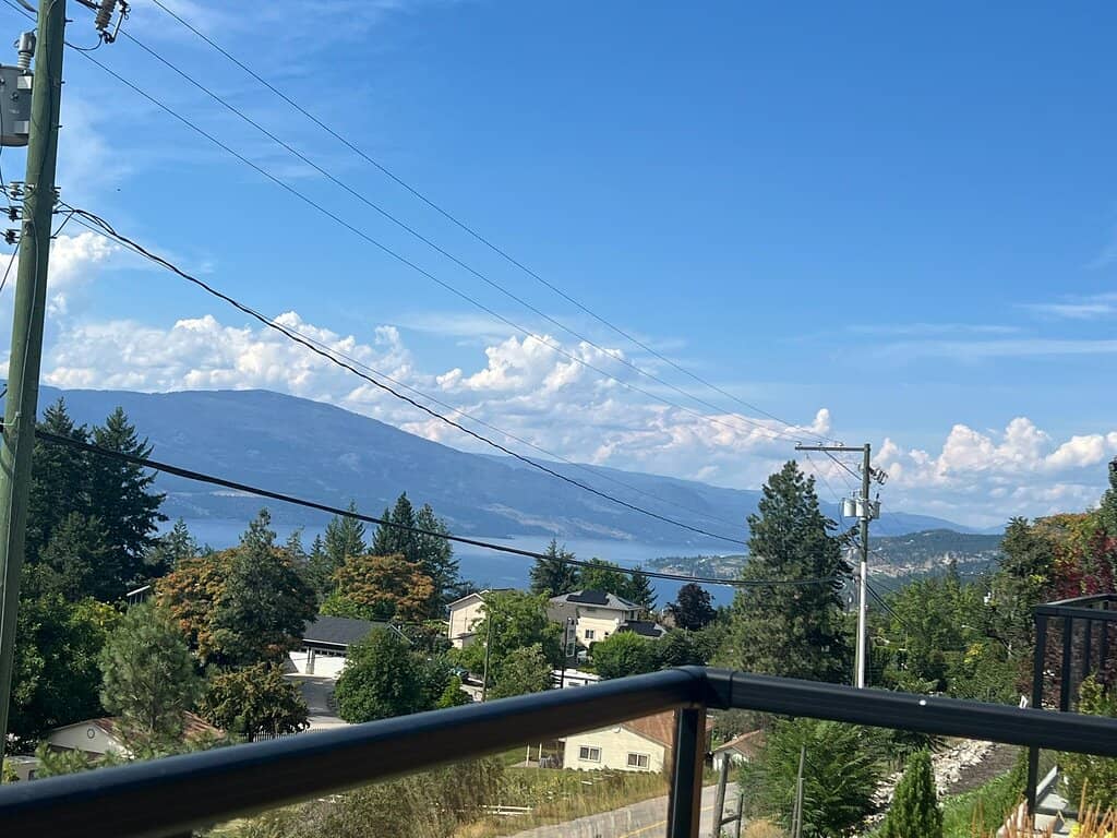 Merlot & Doughnut Pairing