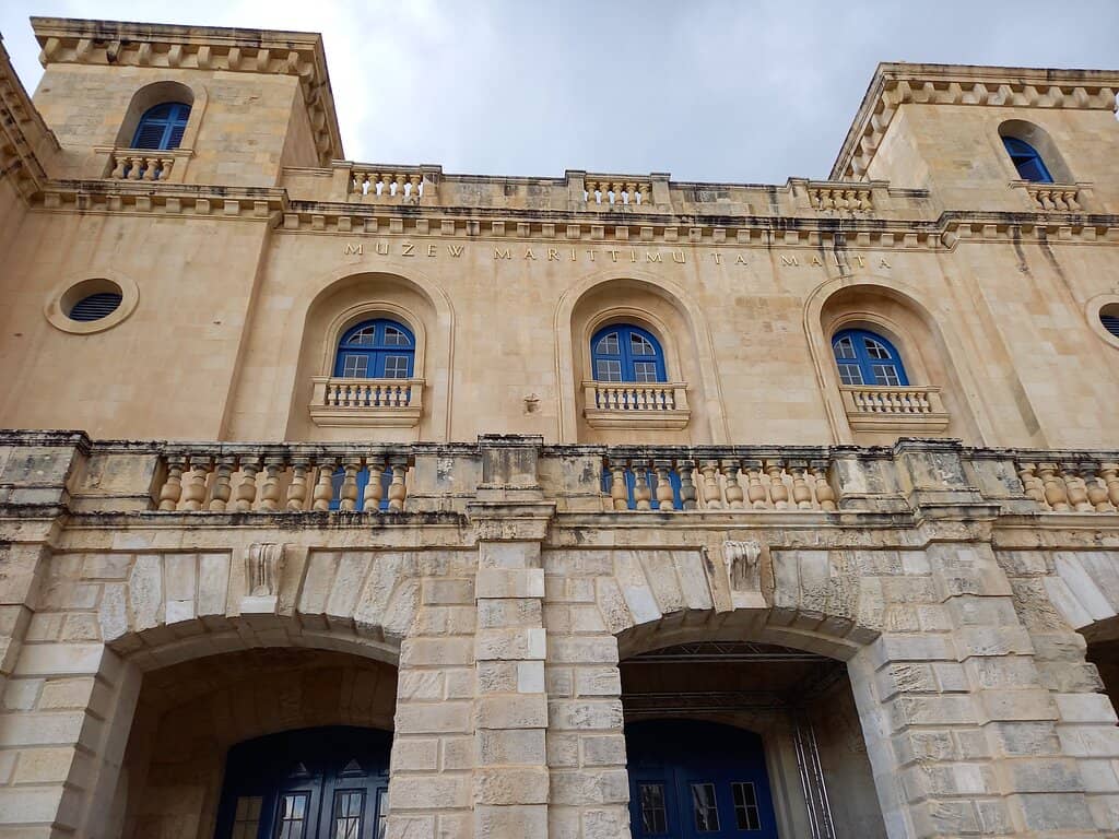 Immersive Dockyard Experience